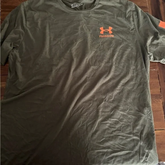 Under Armour Men's Olive Green Freedom T-Shirt - Picture 1 of 5